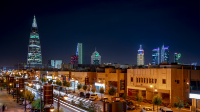 مدينة الرياض، شارع شهير في الرياض ، شارع التحلية ، أبراج الرياض ، المناظر الطبيعية ليلاً ، شارع الرياض ليلاً ، طريق الأمير محمد بن عبد العزيز, برج الفيصلية, أبراج الرياض