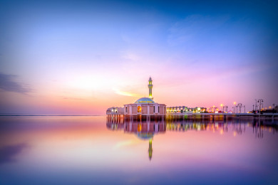 مسجد الرحمة العائم على البحر ، معالم جدة في المملكة العربية السعودية ، معالم سياحية ، مناظر طبيعية ، جمال السعودية